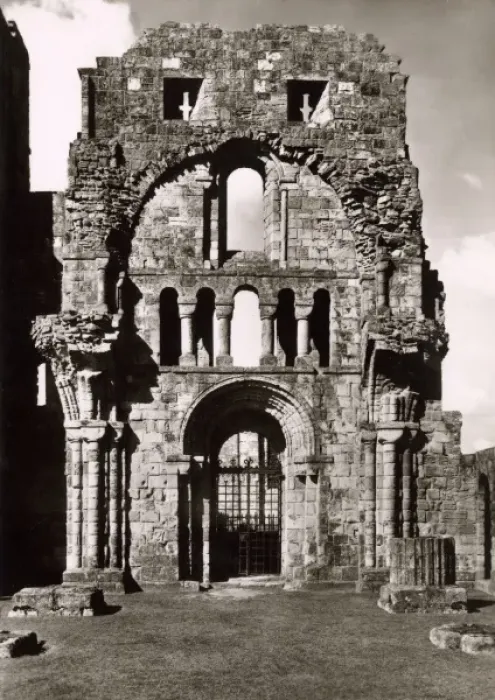 Framed Print : Lindisfarne Priory, Holy Island, Northumberland