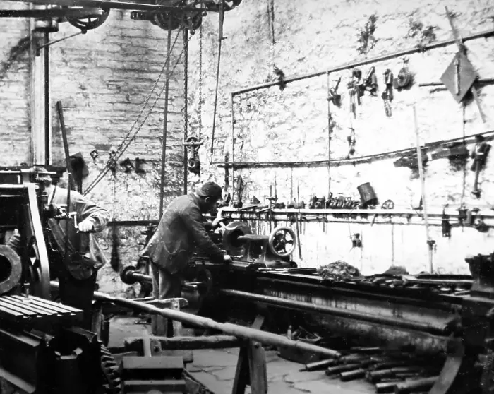 Framed Print : Linen manufacture, Engineering workshop Framed Print : Linen manufacture, Engineering workshop