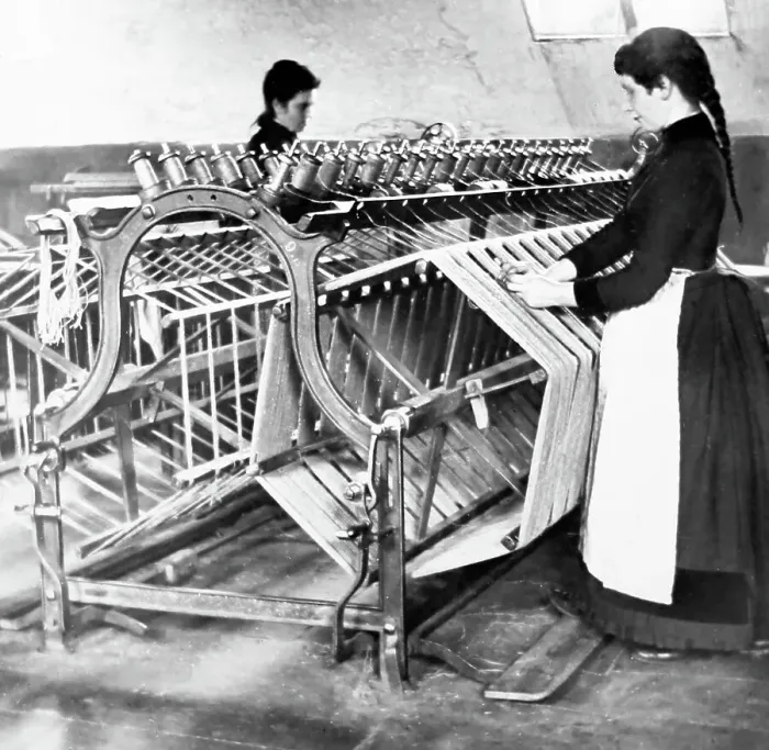 Framed Print : Linen manufacture, Reeling machine Framed Print : Linen manufacture, Reeling machine