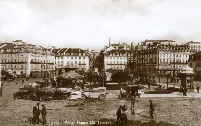 Framed Print : Lisbon, Portugal - Praca Duque Da Terceira Framed Print : Lisbon, Portugal - Praca Duque Da Terceira