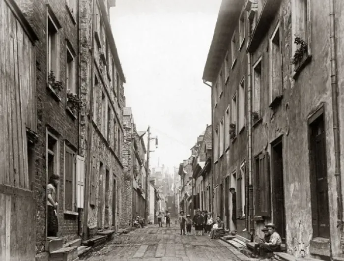 Framed Print : Little Champlain St, Quebec, Canada, circa 1880s Framed Print : Little Champlain St, Quebec, Canada, circa 1880s