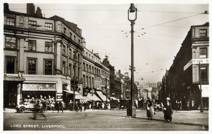 Framed Print : Liverpool, Merseyside - Lord Street Framed Print : Liverpool, Merseyside - Lord Street