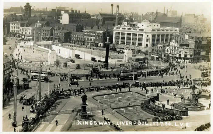 Framed Print : Liverpool, Merseyside - The Queensway Mersey Tunnel opens Framed Print : Liverpool, Merseyside - The Queensway Mersey Tunnel opens