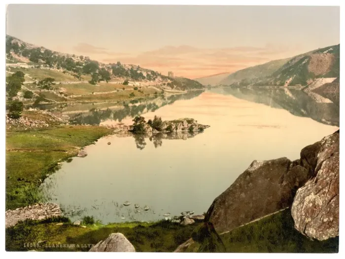 Framed Print : Llanberis and Lyn Peris, Wales Framed Print : Llanberis and Lyn Peris, Wales
