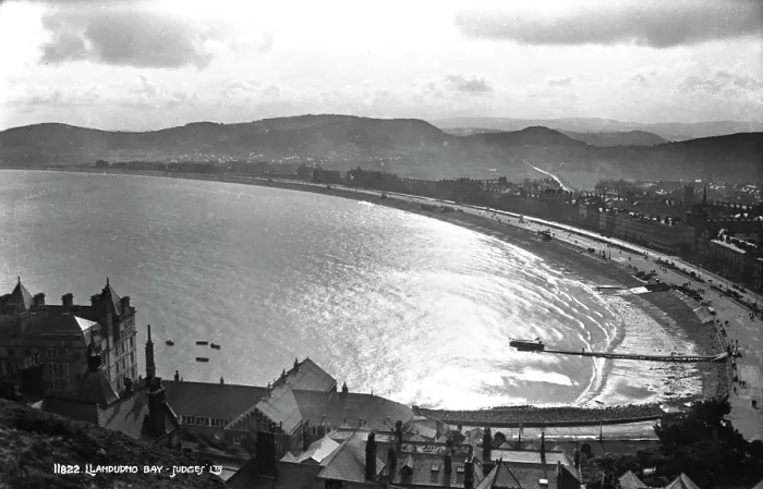 Framed Print : Llandudno Bay Framed Print : Llandudno Bay
