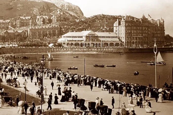 Framed Print : Llandudno beach Framed Print : Llandudno beach
