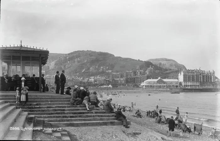 Framed Print : Llandudno Beach Scene Framed Print : Llandudno Beach Scene