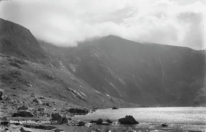 Framed Print : Llyn Idwal Framed Print : Llyn Idwal