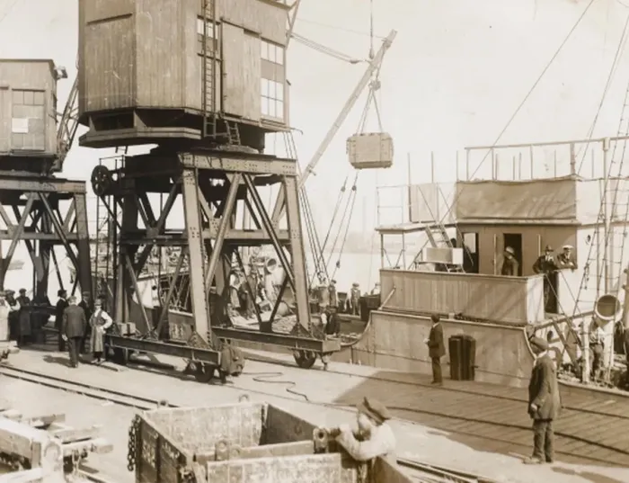 Framed Print : Loading up a boat at a supply depot in UK, WW1 Framed Print : Loading up a boat at a supply depot in UK, WW1