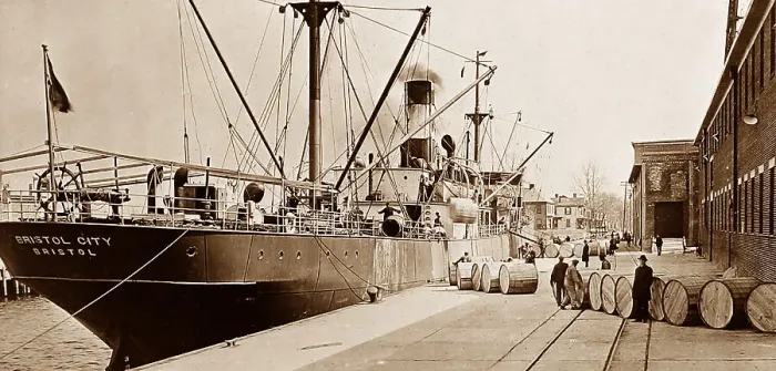 Framed Print : Loading a ship at a tobacco plantation, Virginia, USA Framed Print : Loading a ship at a tobacco plantation, Virginia, USA