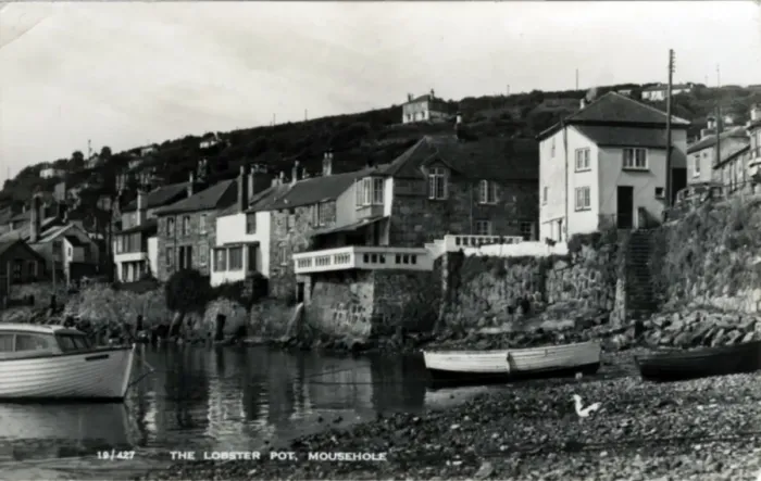 Framed Print : The Lobster Pot, Mousehole, Cornwall Framed Print : The Lobster Pot, Mousehole, Cornwall