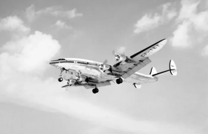 Framed Print : Lockheed 1049H Super Constellation of Trans Canada Airl Framed Print : Lockheed 1049H Super Constellation of Trans Canada Airl