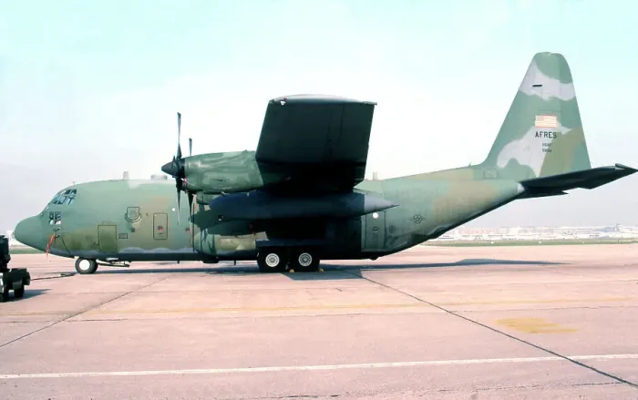 Framed Print : Lockheed C-130H Hercules 89-9104