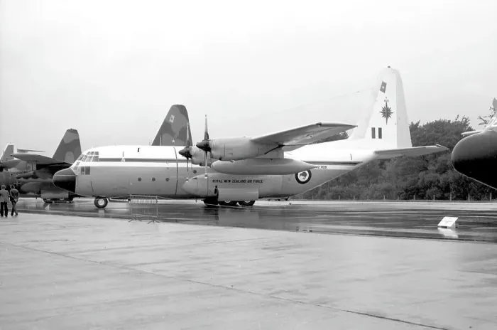 Framed Print : Lockheed C-130H Hercules NZ7001 Framed Print : Lockheed C-130H Hercules NZ7001