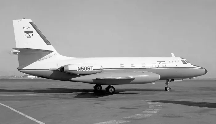 Framed Print : Lockheed JetStar II N506T Framed Print : Lockheed JetStar II N506T