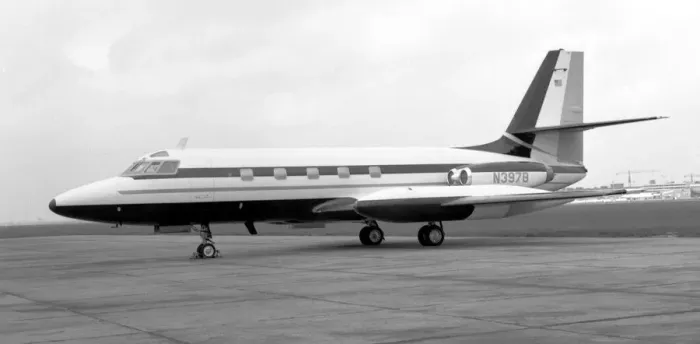 Framed Print : Lockheed JetStar N397B