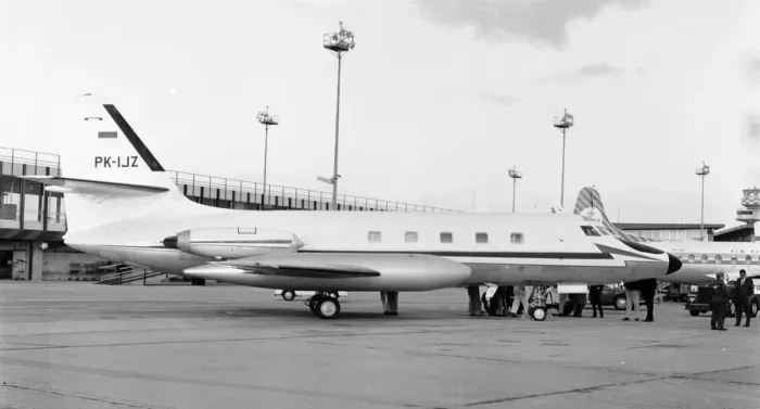 Framed Print : Lockheed JetStar PK-IJZ Framed Print : Lockheed JetStar PK-IJZ