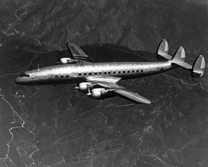 Framed Print : Lockheed Model 1049 Super Constellation N6201C in flight Framed Print : Lockheed Model 1049 Super Constellation N6201C in flight