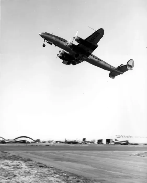 Framed Print : Lockheed Model 1049 Super Constellation N6202C Framed Print : Lockheed Model 1049 Super Constellation N6202C