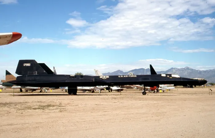 Framed Print : Lockheed SR-71A 61-7951 Framed Print : Lockheed SR-71A 61-7951