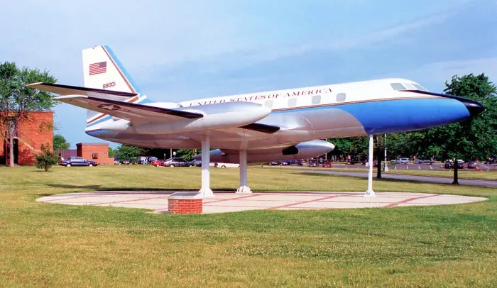 Framed Print : Lockheed VC-140B-LM JetStar N711Z - 89001 Framed Print : Lockheed VC-140B-LM JetStar N711Z - 89001
