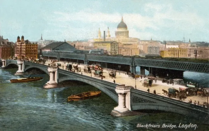 Framed Print : London, Blackfriars Bridge Framed Print : London, Blackfriars Bridge