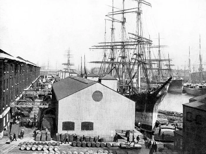 Framed Print : London docks, early 1900s Framed Print : London docks, early 1900s