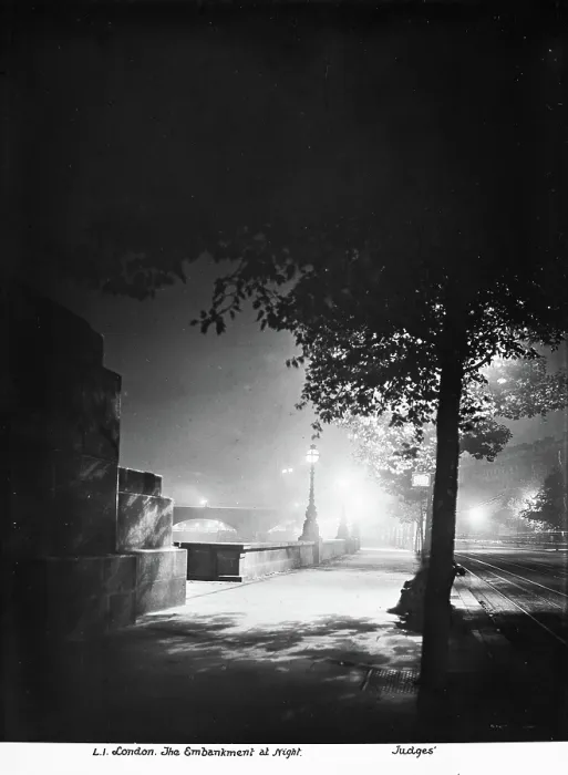 Framed Print : London The Embankment at Night Framed Print : London The Embankment at Night