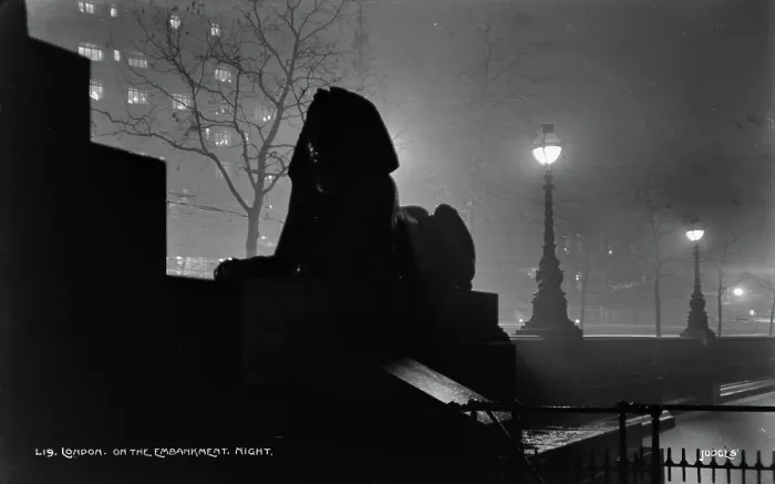 Framed Print : London on the Embankment at Night Framed Print : London on the Embankment at Night