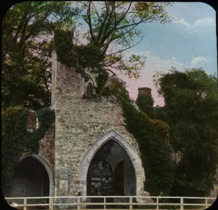 Framed Print : London, England - Medmenham Abbey Framed Print : London, England - Medmenham Abbey