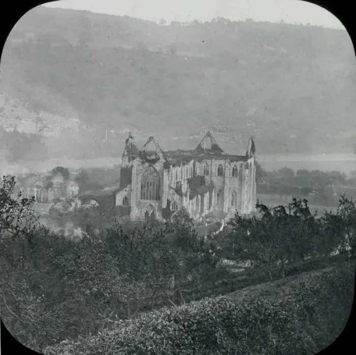 Framed Print : London, England - Tintern Abbey Framed Print : London, England - Tintern Abbey