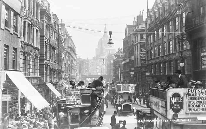 Framed Print : London Fleet Street and St. Paul's Cathedral Framed Print : London Fleet Street and St. Paul's Cathedral
