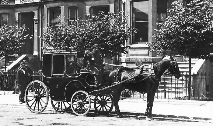 Framed Print : A London Growler Cab Victorian period Framed Print : A London Growler Cab Victorian period