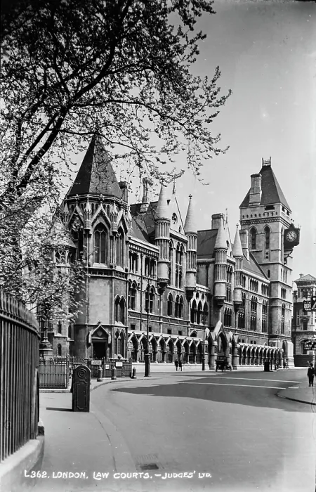 Framed Print : London Law Courts Framed Print : London Law Courts
