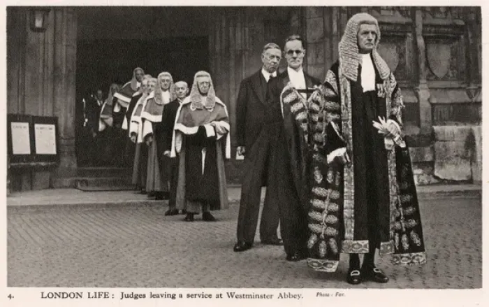 Framed Print : London Life: Judges leaving a service at Westminster Abbey Framed Print : London Life: Judges leaving a service at Westminster Abbey
