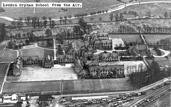 London Orphan Asylum  /  School, Watford - Aerial view