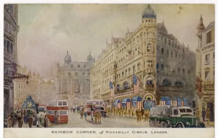 Framed Print : London / Piccadilly Circus Framed Print : London / Piccadilly Circus
