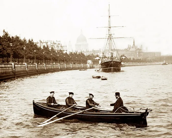 Framed Print : London River Police on the Thames Victorian period Framed Print : London River Police on the Thames Victorian period