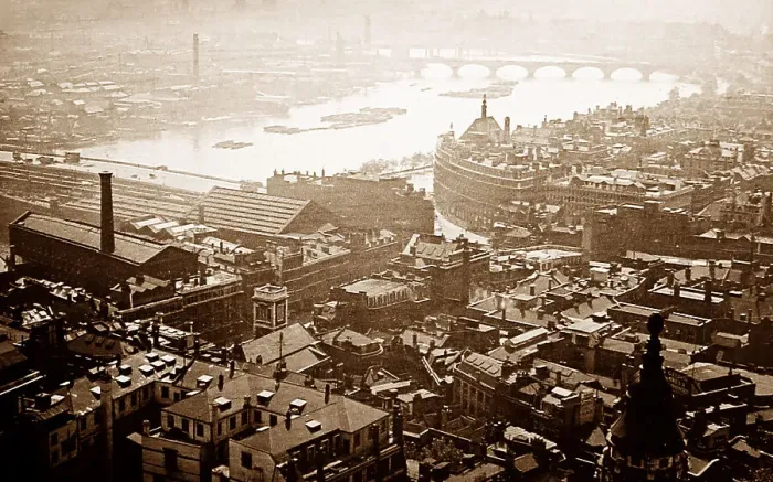 Framed Print : London from St Pauls Cathedral in 1921