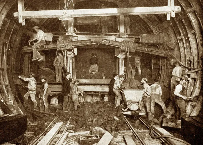 Framed Print : London Underground, excavating Framed Print : London Underground, excavating