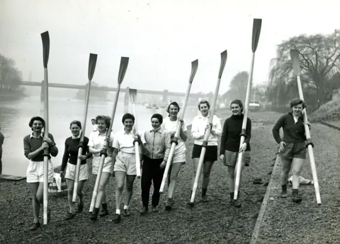Framed Print : London University Womens Rowing Eight Team Framed Print : London University Womens Rowing Eight Team