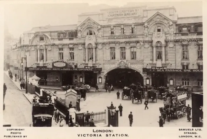 Framed Print : London - Victoria Railway Station Framed Print : London - Victoria Railway Station