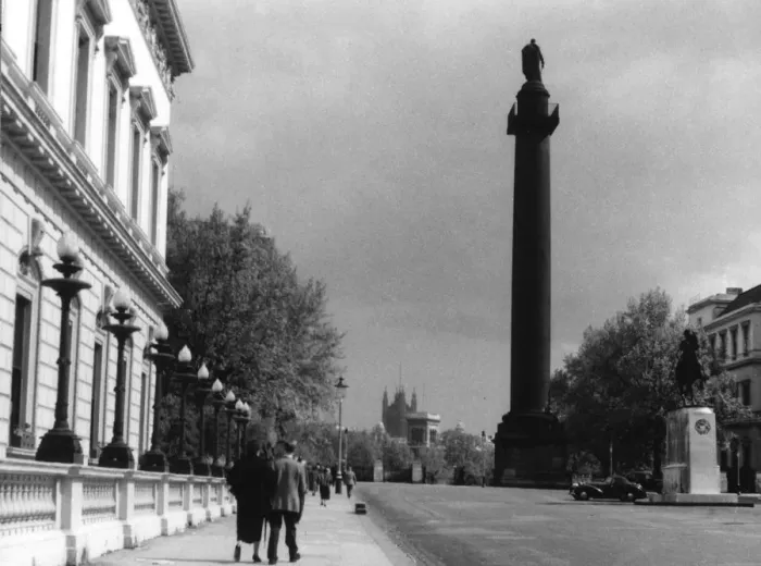 Framed Print : London / Waterloo Place Framed Print : London / Waterloo Place