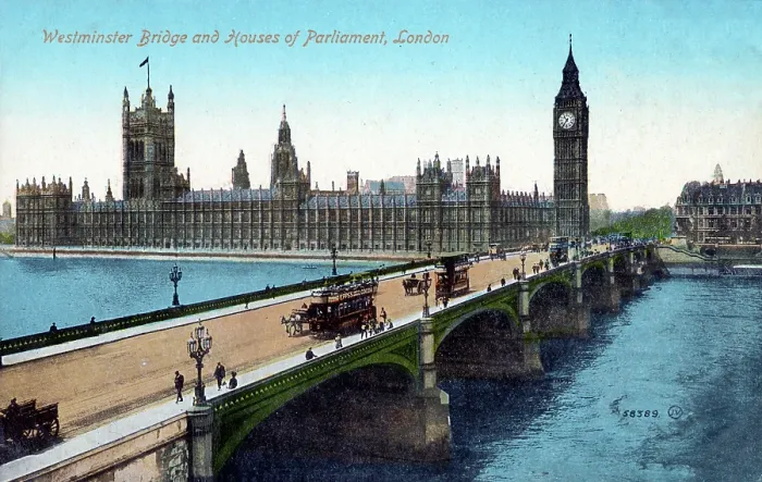 Framed Print : London - Westminster Bridge and the Houses of Parliament Date: circa 1904 Framed Print : London - Westminster Bridge and the Houses of Parliament Date: circa 1904