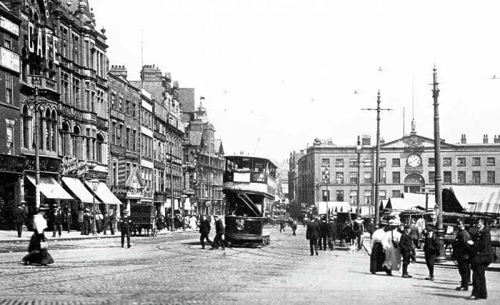 Framed Print : Long Row, Nottingham Framed Print : Long Row, Nottingham