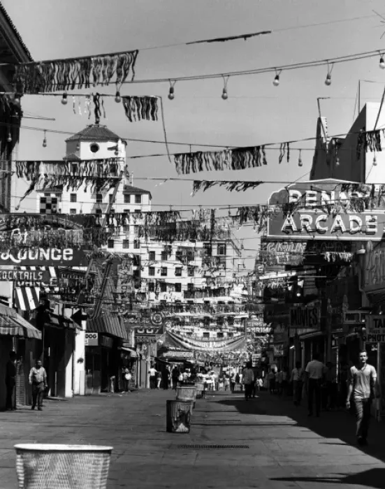 Framed Print : Longbeach Amusements Framed Print : Longbeach Amusements