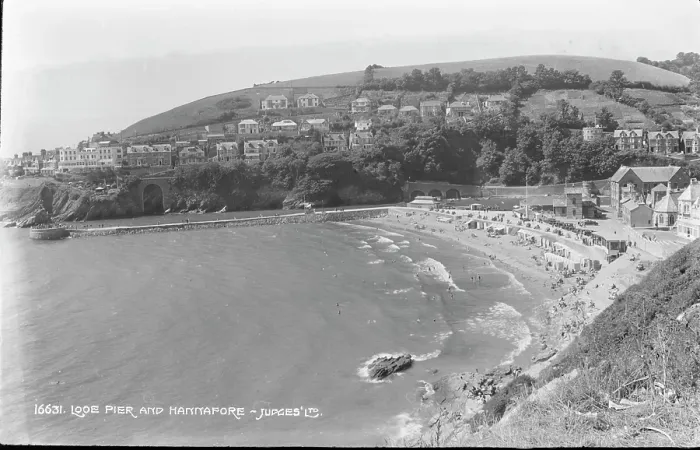 Framed Print : Looe Pier and Hannafore Framed Print : Looe Pier and Hannafore