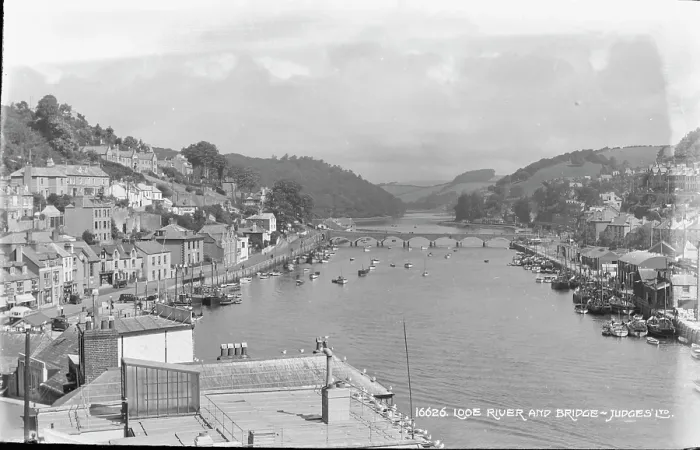 Framed Print : Looe River and Bridge Framed Print : Looe River and Bridge