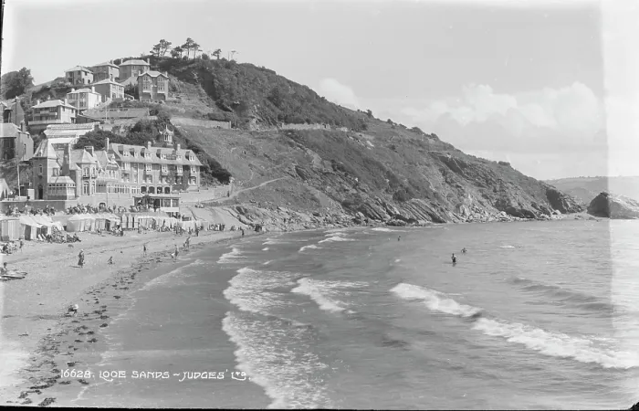 Framed Print : Looe Sands Beach Scene Framed Print : Looe Sands Beach Scene