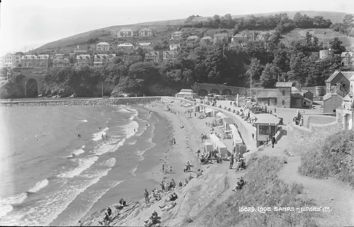Framed Print : Looe Sands Beach Scene Framed Print : Looe Sands Beach Scene
